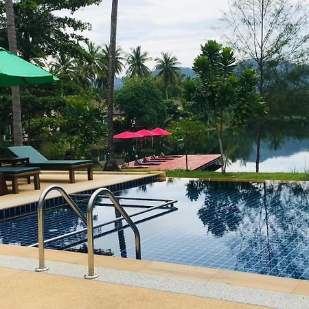 Khao Lak Golden Coconut Ξενοδοχείο Εξωτερικό φωτογραφία