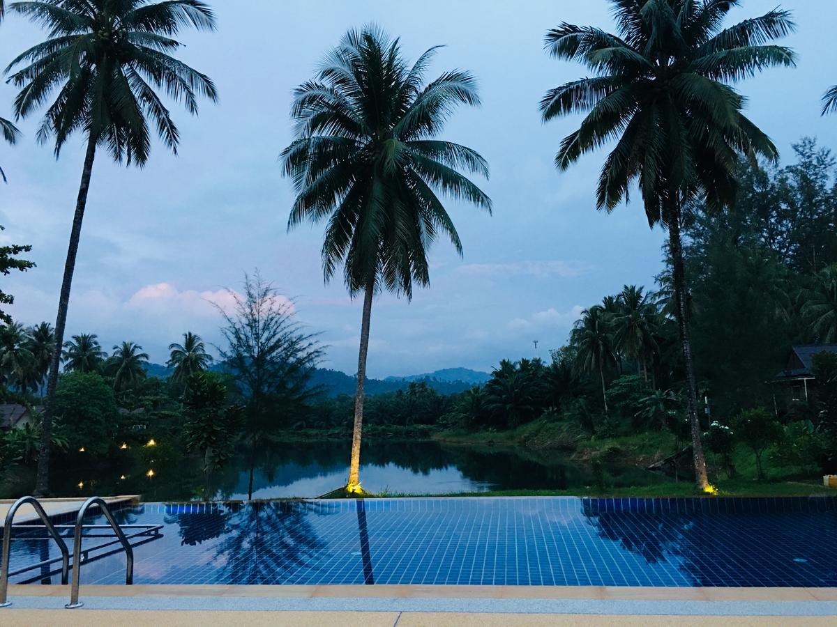 Khao Lak Golden Coconut Ξενοδοχείο Εξωτερικό φωτογραφία