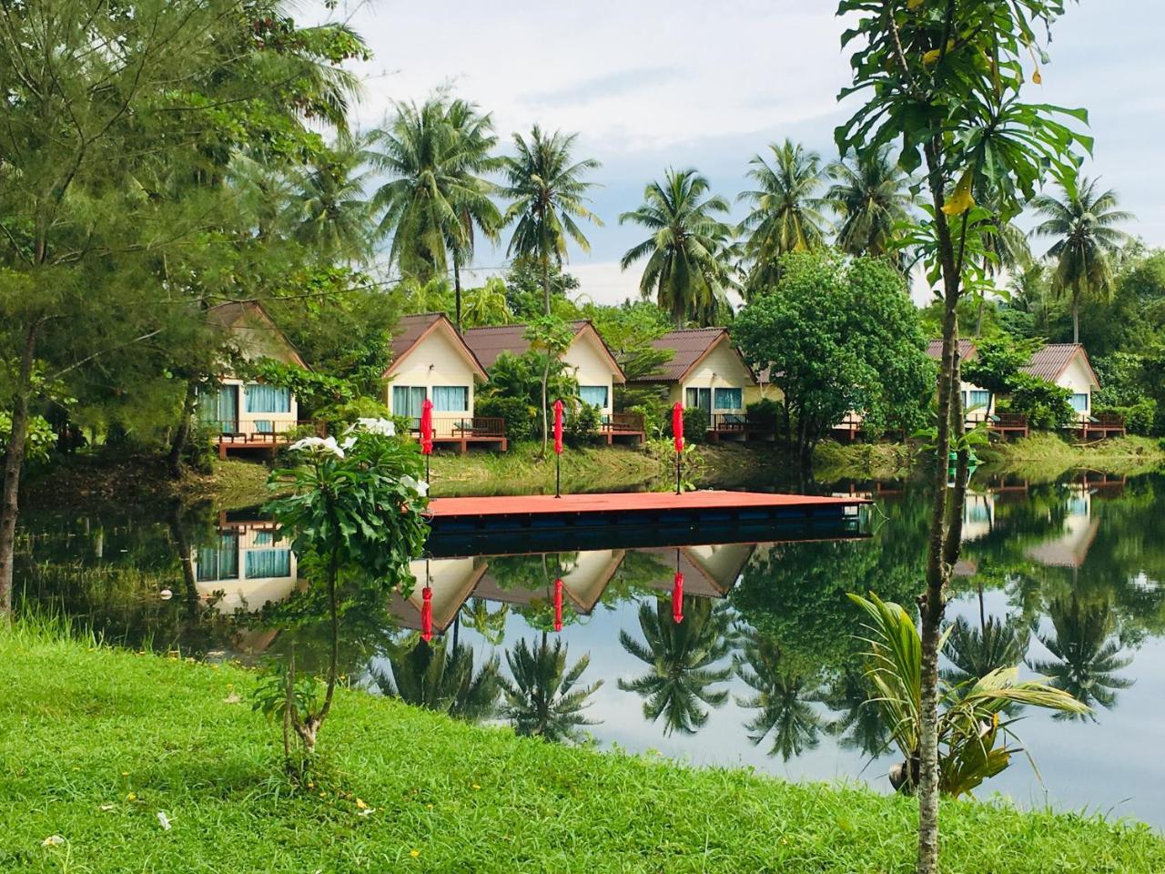 Khao Lak Golden Coconut Ξενοδοχείο Εξωτερικό φωτογραφία