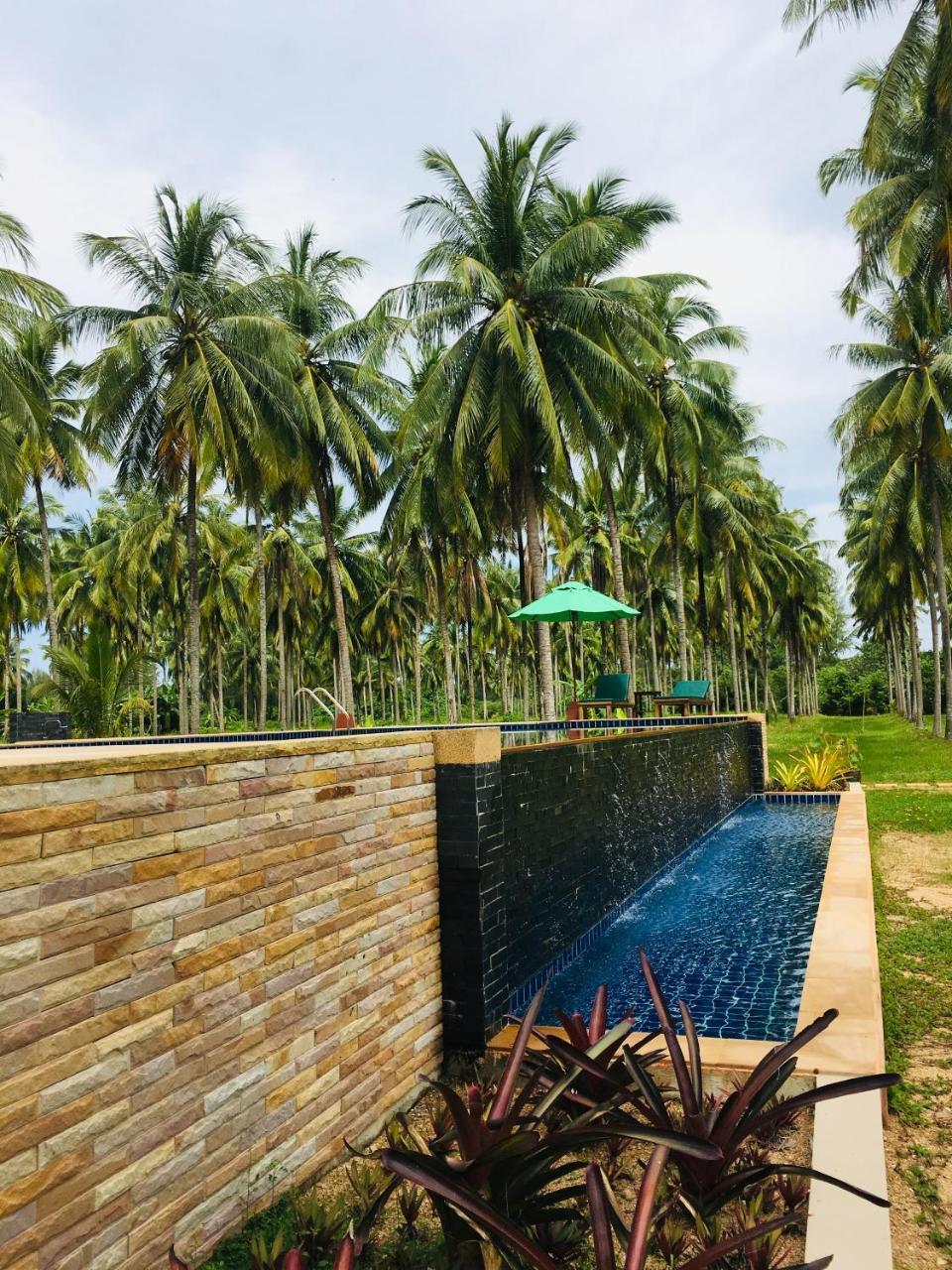 Khao Lak Golden Coconut Ξενοδοχείο Εξωτερικό φωτογραφία