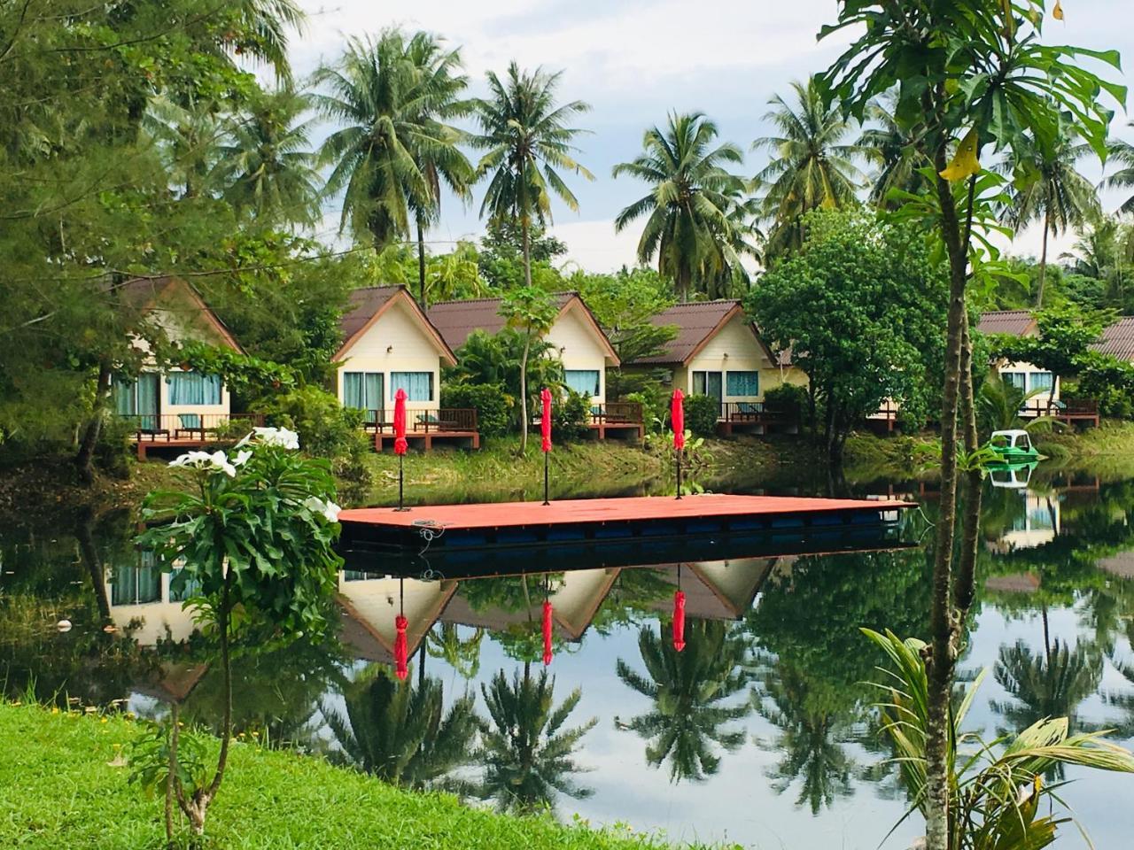 Khao Lak Golden Coconut Ξενοδοχείο Εξωτερικό φωτογραφία